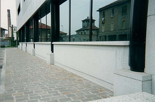 BCC Bank Milano · Fotografia dall’archivio Marmi di Carrara
